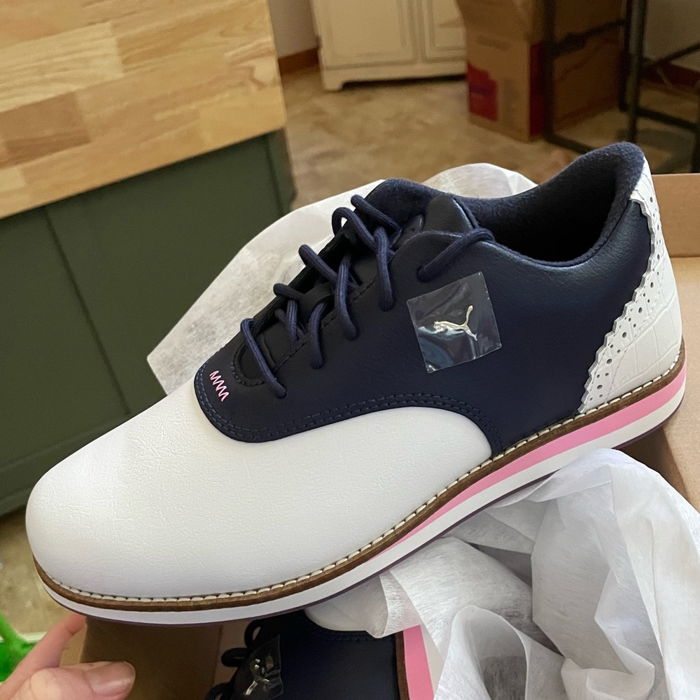 [SOLD] Puma Women’s 6.5 Avant 2024 golf shoes